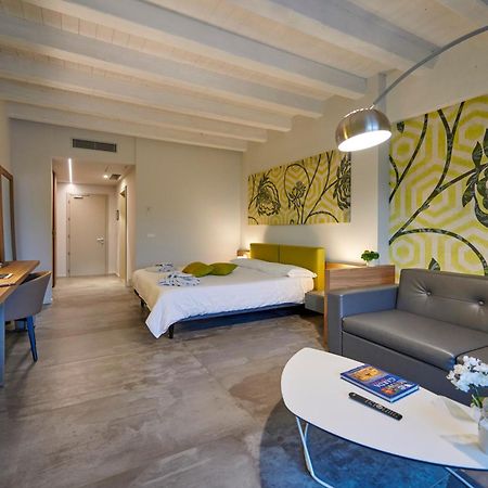 Ca' Barbini Resort Гарда Екстериор снимка